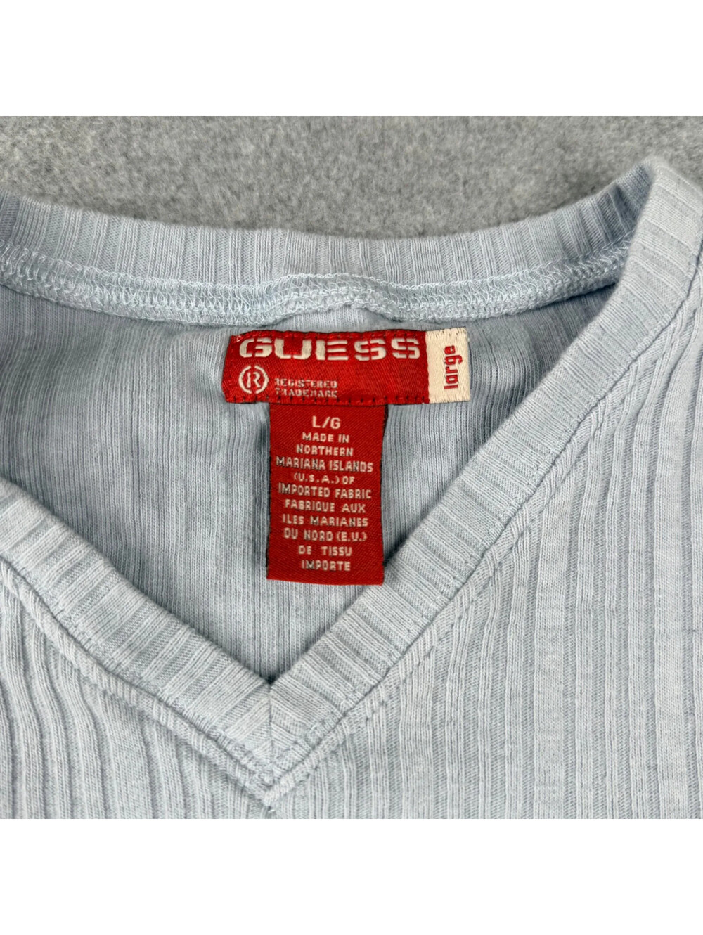 Guess Mens V-Neck Ribbed T-Shirt Short Sleeve Size Large Light Blue - Picture 4 of 6